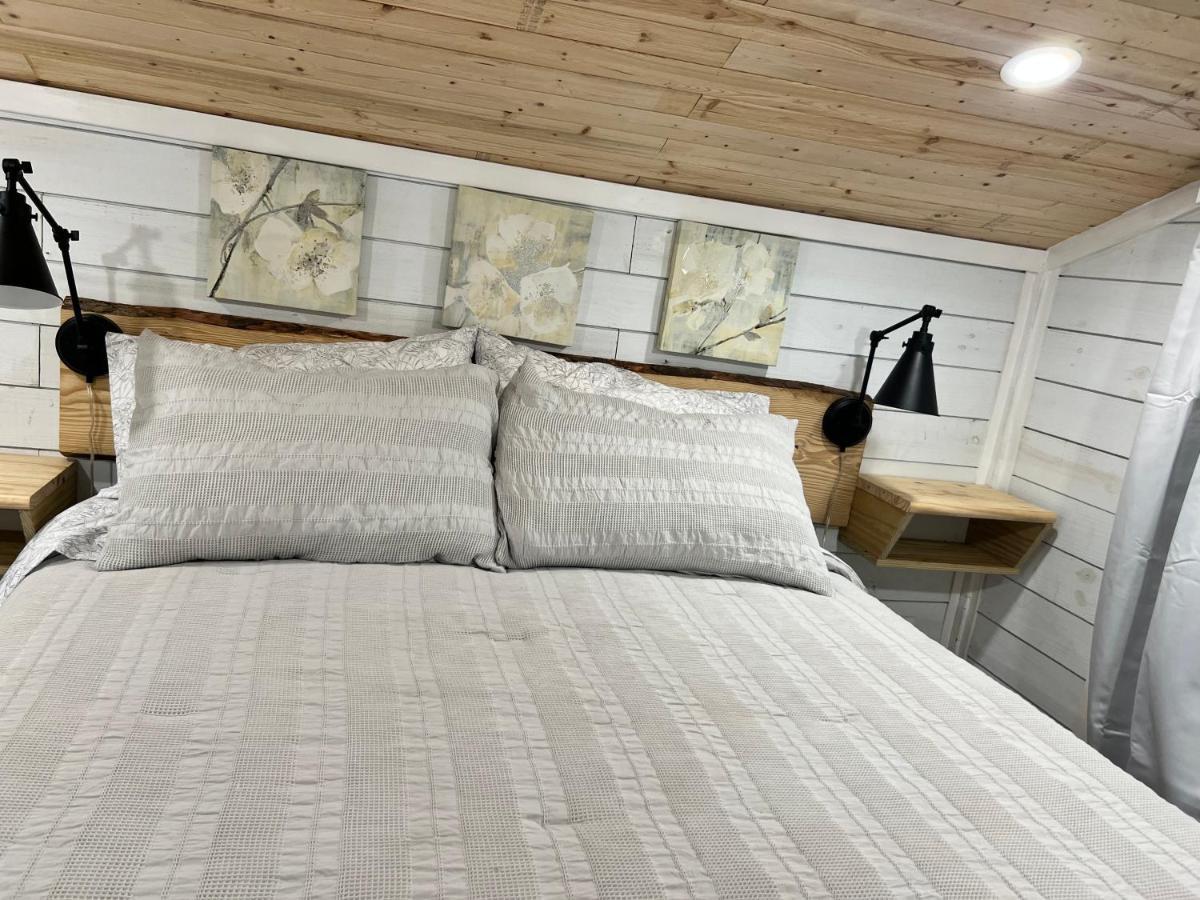 Maria'S Tiny Barn Guest House Хоумстед Екстериор снимка