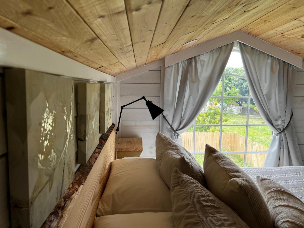 Maria'S Tiny Barn Guest House Хоумстед Екстериор снимка