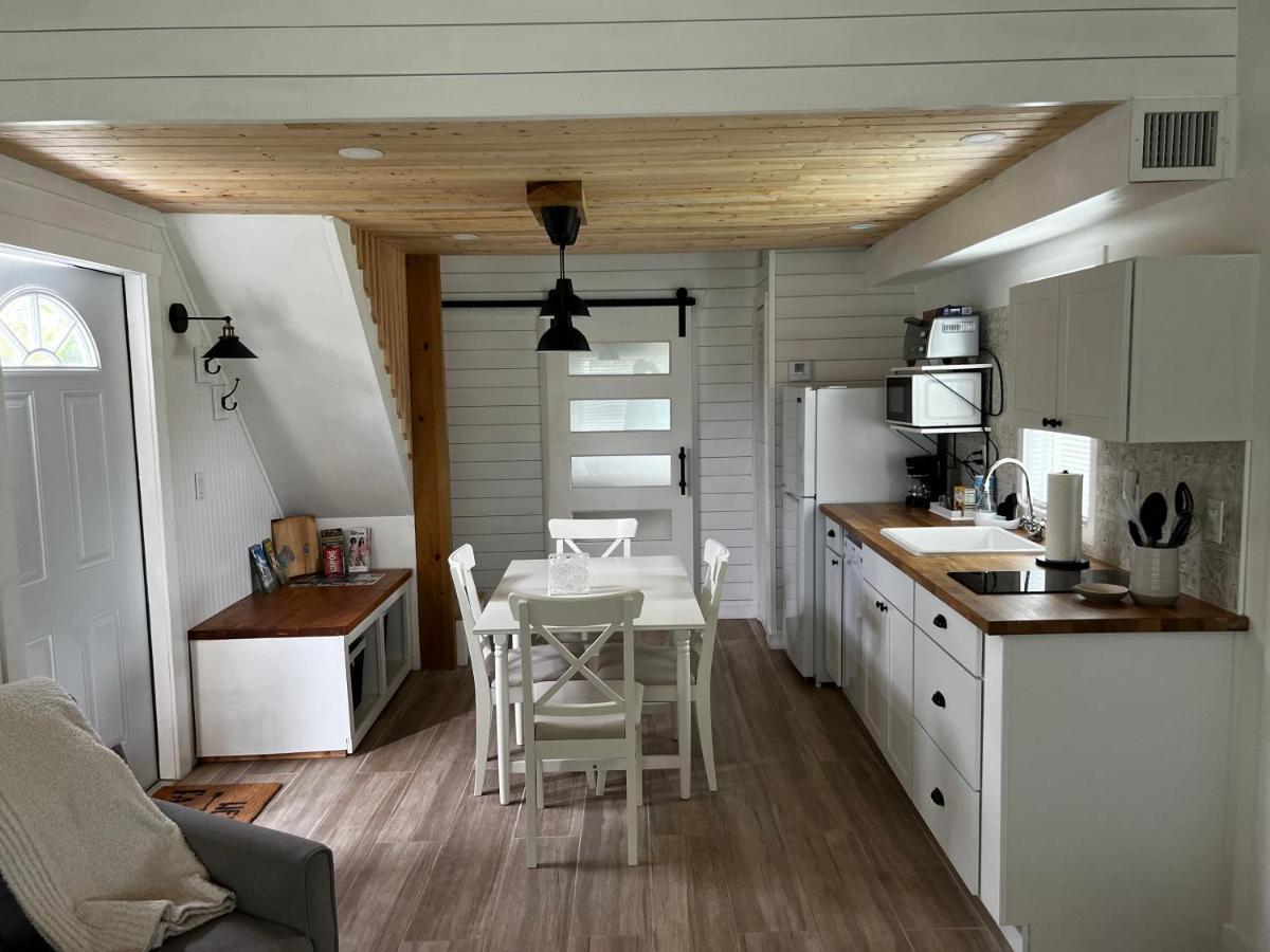 Maria'S Tiny Barn Guest House Хоумстед Екстериор снимка