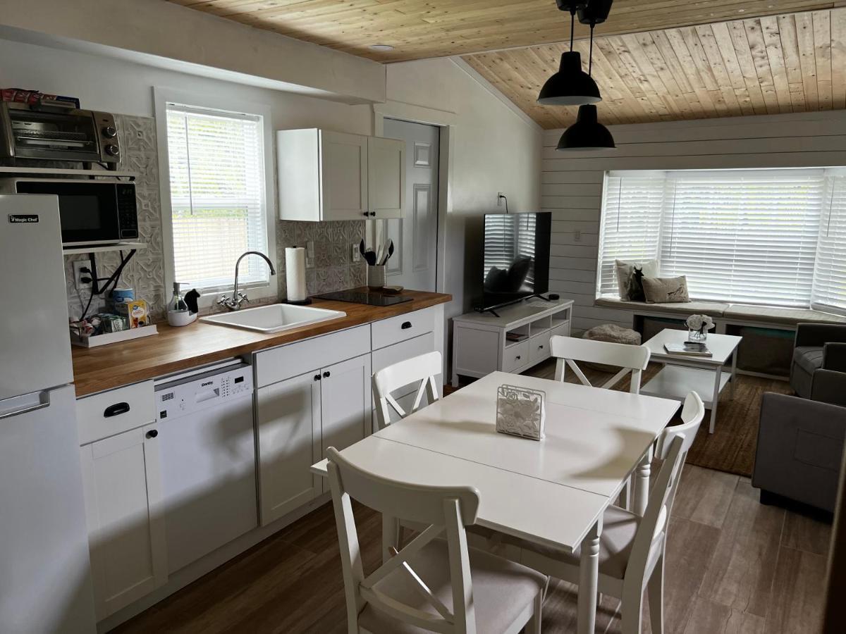 Maria'S Tiny Barn Guest House Хоумстед Екстериор снимка