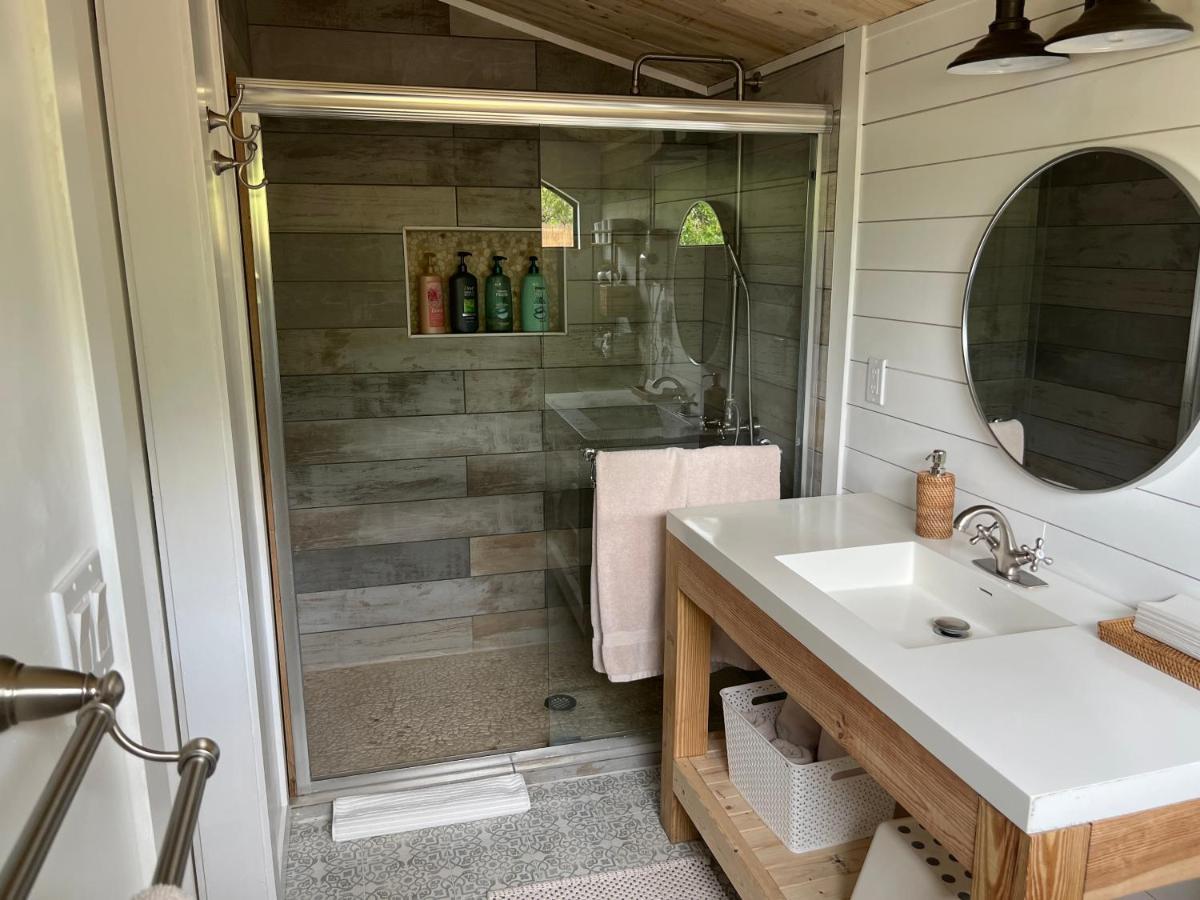Maria'S Tiny Barn Guest House Хоумстед Екстериор снимка
