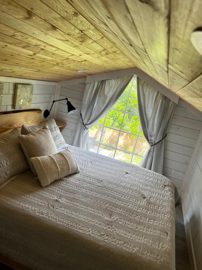Maria'S Tiny Barn Guest House Хоумстед Екстериор снимка