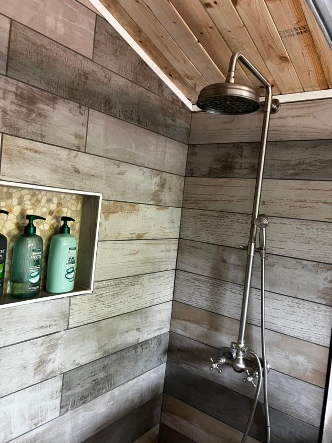 Maria'S Tiny Barn Guest House Хоумстед Екстериор снимка